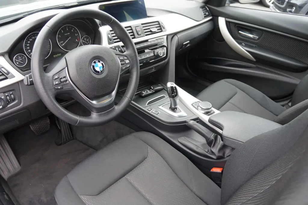 BMW 318 D TOURING ADVANTAGE*NAVI PROF*LED*TEMPOMAT* Image 5